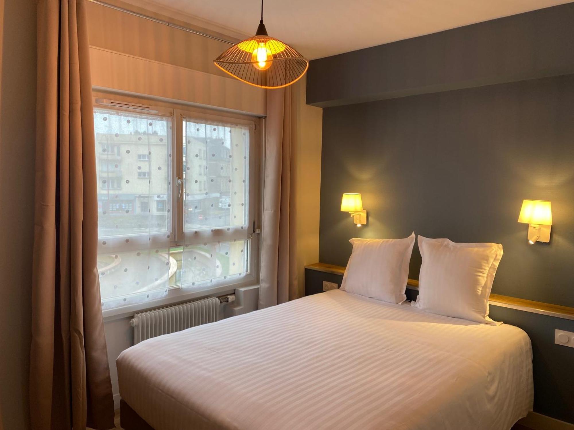 Hotel De Bretagne Fougères